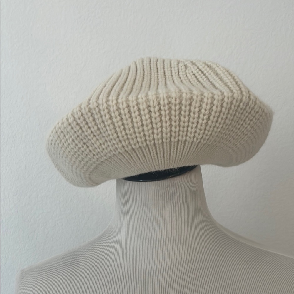 NWOT H&M Cream Knit Beret